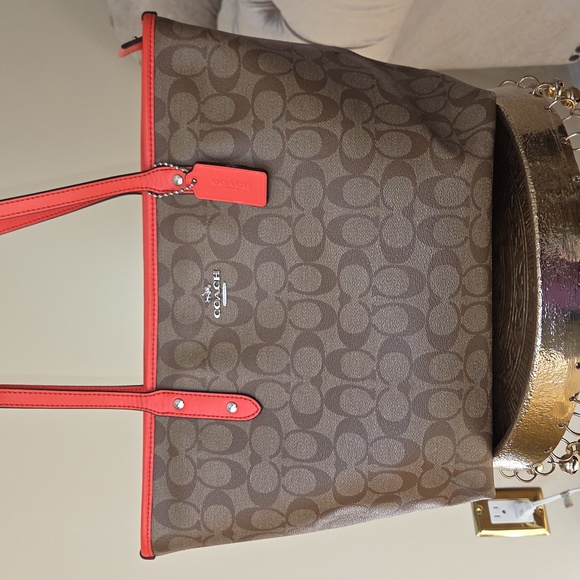 Coach Handbags - Coach Large Tote Bag Zipper Top